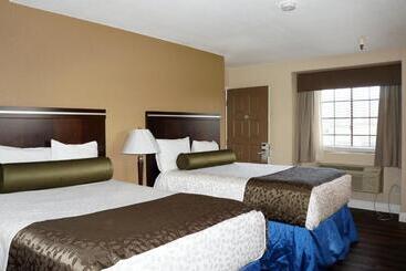 هتل Executive Inn