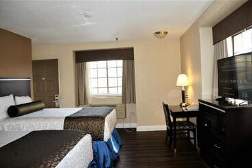 هتل Executive Inn