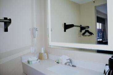 هتل Executive Inn