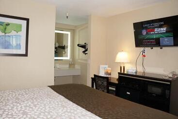 هتل Executive Inn