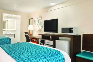 酒店 Dover Inn And Suites