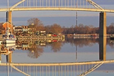 هتل Inn At The Canal Bed & Breakfast