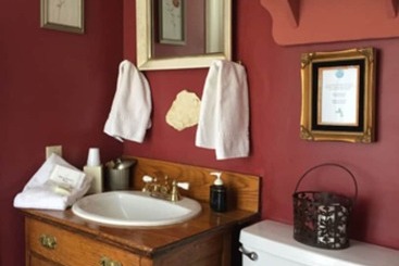 هتل Inn At The Canal Bed & Breakfast