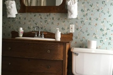 هتل Inn At The Canal Bed & Breakfast