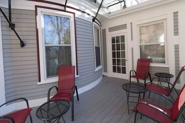 Hotel Irving House At Harvard