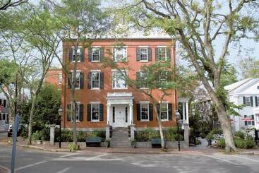 Hotel Jared Coffin House