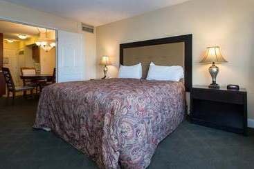 هتل Jockey Club 2 Bed 2 Ba