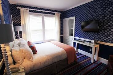 هتل Kennebunkport Inn