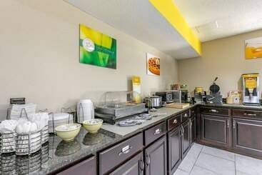 هتل Quality Inn Johnson City I 26 Exit 17