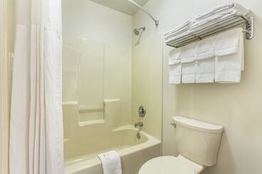هتل Quality Inn Johnson City I 26 Exit 17