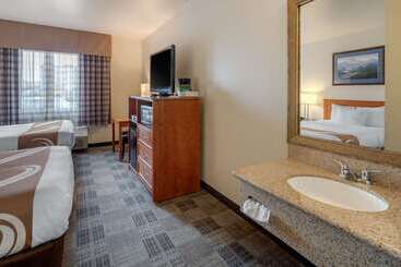 هتل Quality Inn Kenai