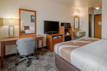 هتل Quality Inn Kenai