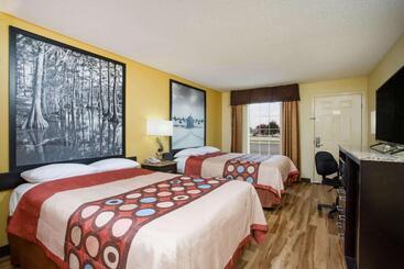 هتل Super 8 By Wyndham Garner/clayton/raleigh