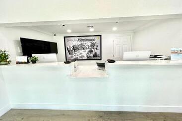 호텔 Super 8 By Wyndham Kissimmee Orlando