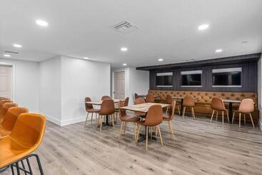 호텔 Super 8 By Wyndham Kissimmee Orlando