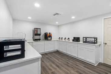 호텔 Super 8 By Wyndham Kissimmee Orlando