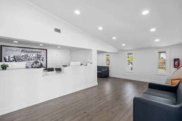 호텔 Super 8 By Wyndham Kissimmee Orlando