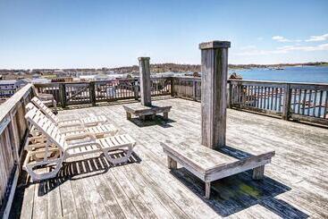 هتل Club Wyndham Inn On The Harbor
