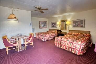 Kiva Motel