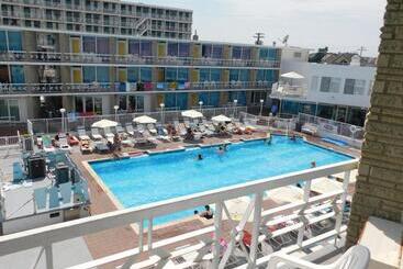 The Jolly Roger Motel