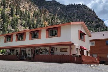 Hot Springs Inn