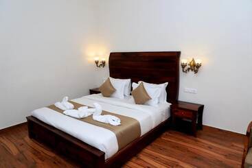 هتل Aroma Resort Pushkar
