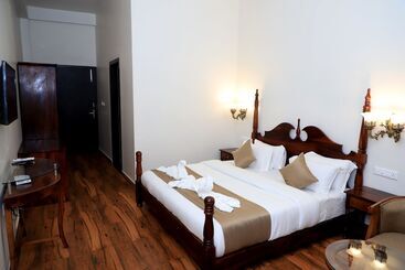 هتل Aroma Resort Pushkar