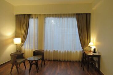 هتل Aroma Resort Pushkar
