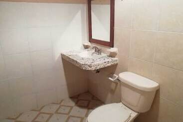 هتل Cabaña Kayon & Zarco