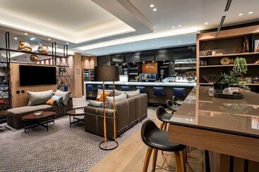 هتل Courtyard By Marriott Paris Porte De Versailles