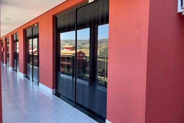 هتل Escarpas Resort