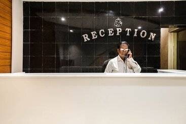 هتل G P Residency By Oyo Rooms