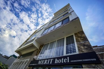 هتل Merit