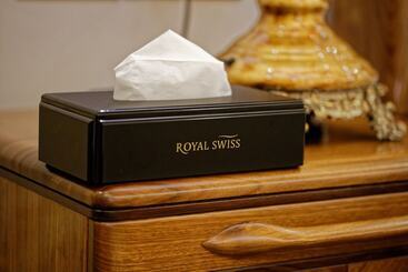 هتل Royal Swiss Lahore