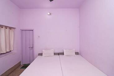 Spot On 44992 Hotel Swapnapuri