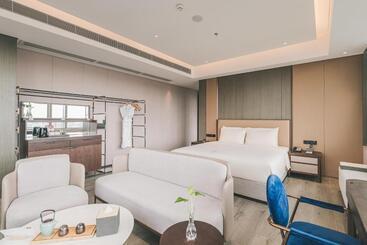 Atour Hotel Shenzhen Luohu Shuibei Ibc