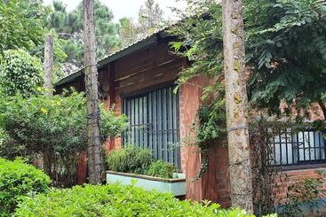 تختخواب و صبحانه Tithonia Homestay