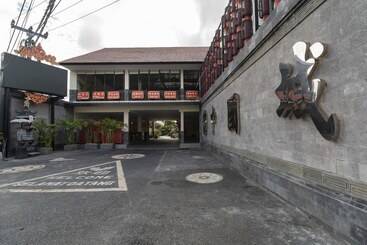China Town Hotel Bali By Oyo Rooms