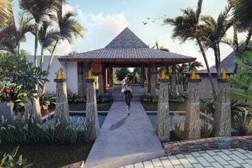 هتل 7 Chakras Resort