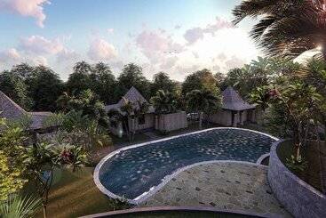 هتل 7 Chakras Resort