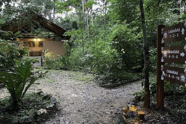 هتل Campamento Rio Lacanja