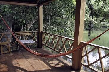 هتل Campamento Rio Lacanja