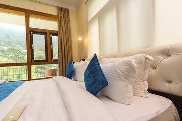 هتل Grand Nest
