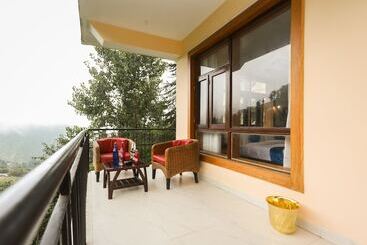 هتل Grand Nest