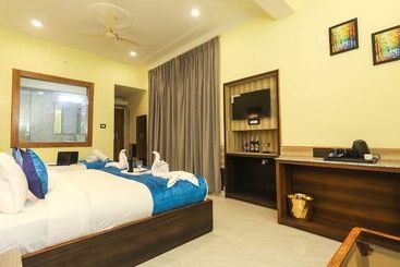 هتل Grand Nest