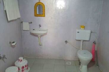 استراحتگاه Banni Village Stay