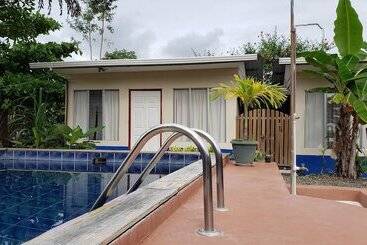 تختخواب و صبحانه Saltish Hotel & Villas