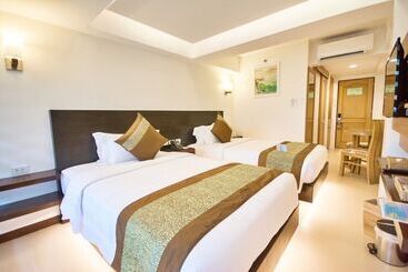 Hotelli Commander Suites De Boracay