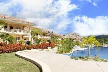 هتل La Ensenada Beach Resort  All Inclusive