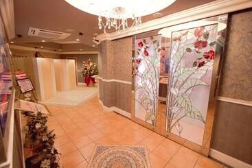 هتل Lala Pat1   Adults Only